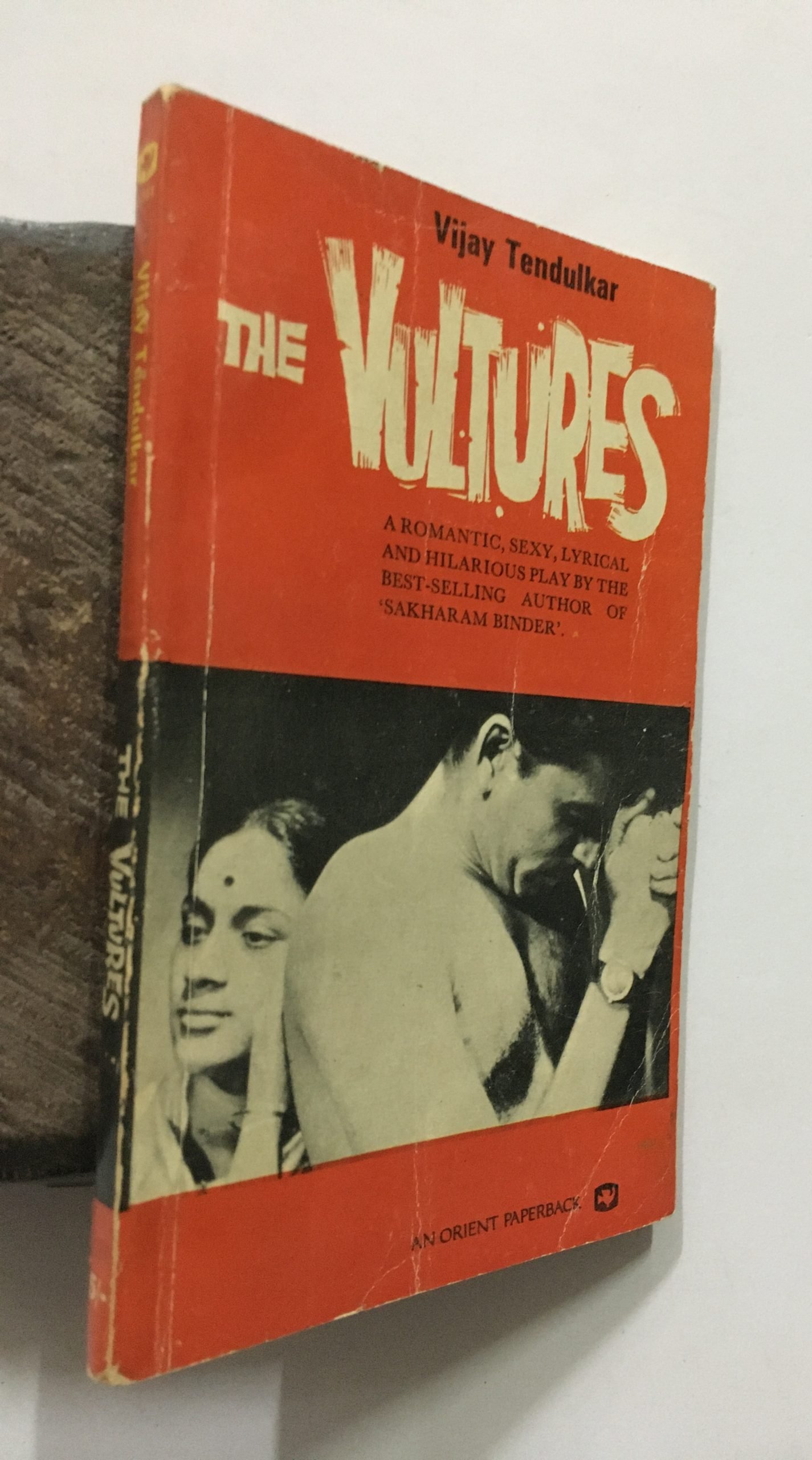 Tendulkar, Vijay: The Vultures. 1974. 139 pages.