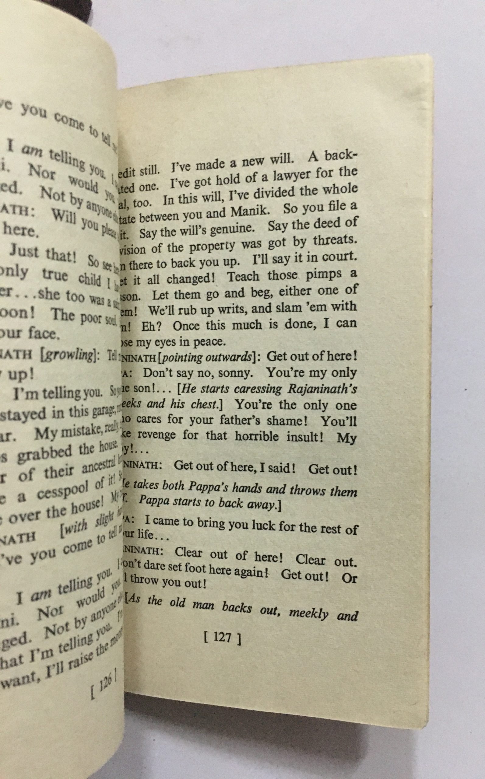 Tendulkar, Vijay: The Vultures. 1974. 139 pages. - Image 3