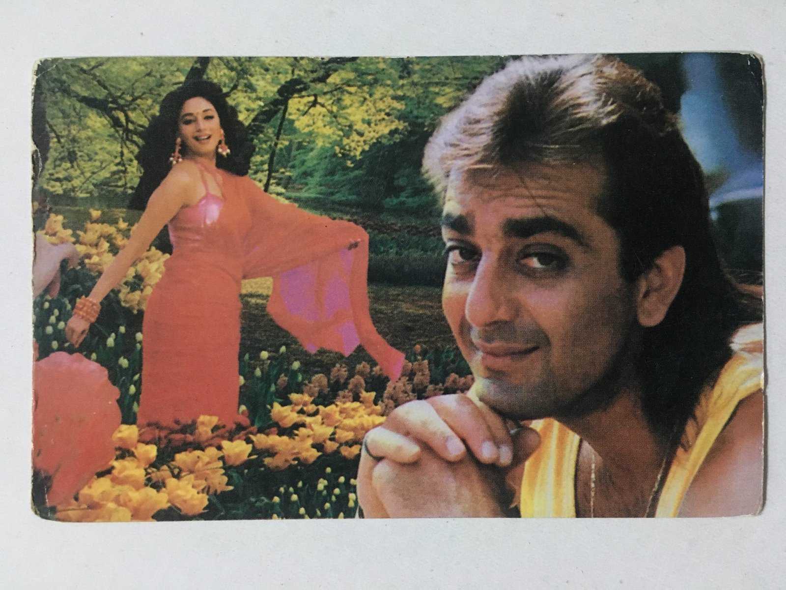 2 x SANJAY DUTT MADHURI DIXIT Bollywood Film Movie Postcard - Image 2
