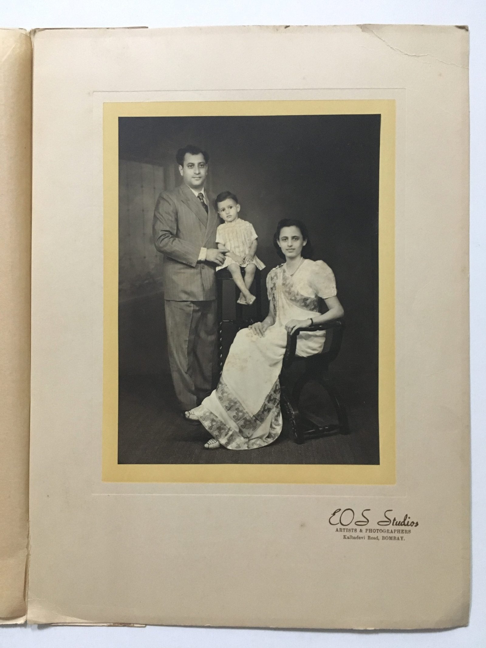 India Vintage Photograph PARSI FAMILY. EOS Studios, Bombay - Image 2